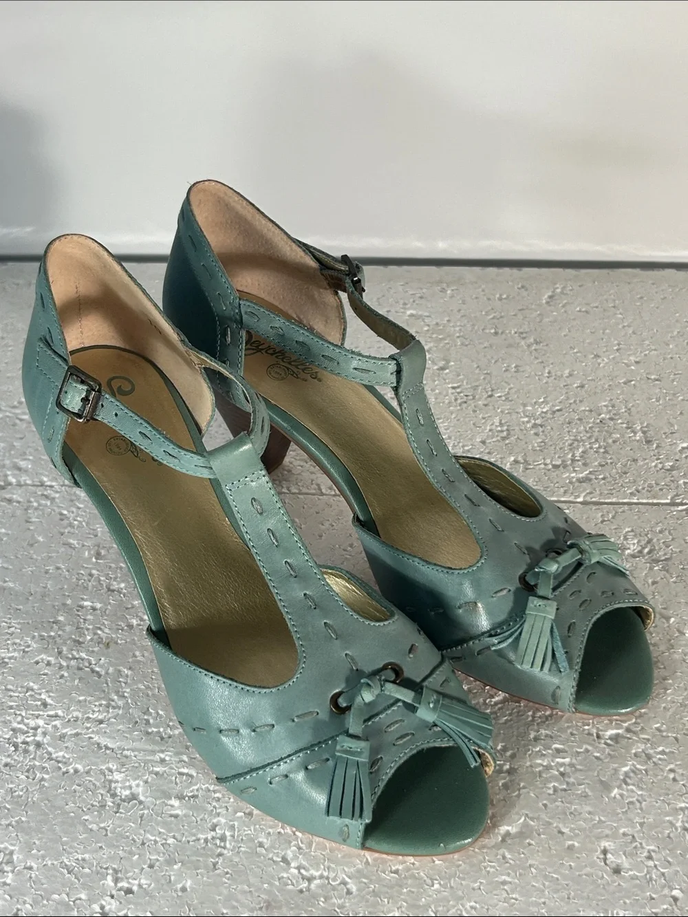Seychelles SZ 10 Aqua T-Strap Peep Toe Heel Tassel Retro Vintage 40S Rockabilly